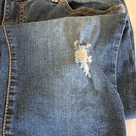 Torrid Girlfriends Printed Jeans - Picture 11 of 14